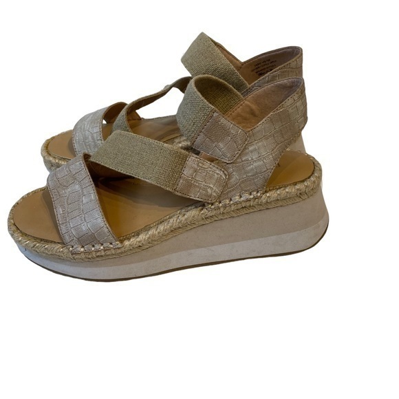 Donald J. Pliner SADIE WOMENS EMBOSSED LEATHER WEDGE SANDALS - Picture 7 of 16